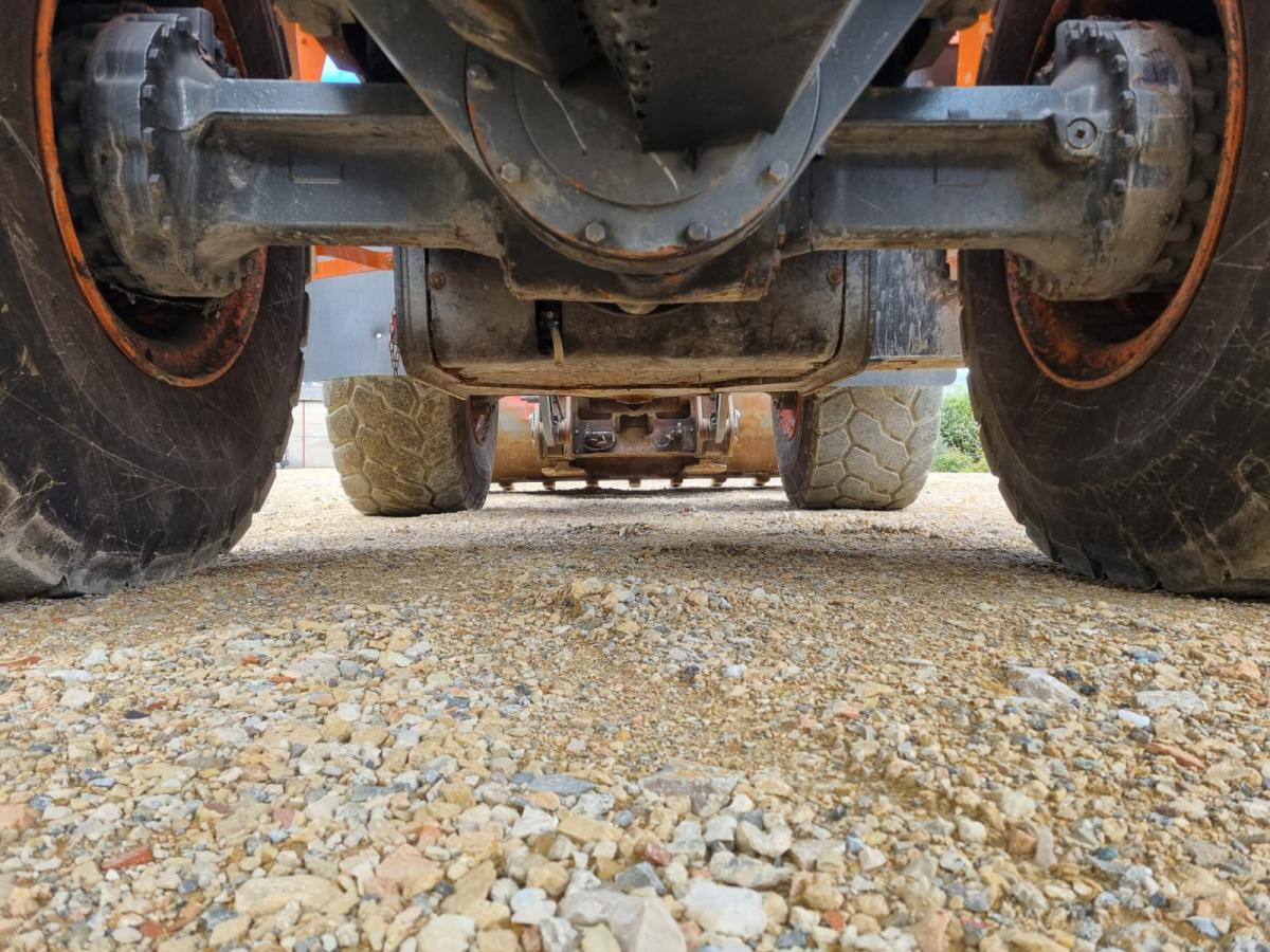 Doosan DL300 - 轮式装载机:图5 Doosan DL300 - 轮式装载机:图5