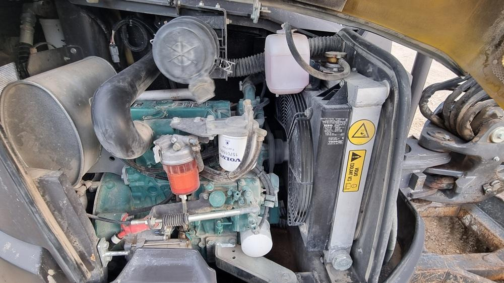 Volvo ECR35D - 小型挖掘机:图5 Volvo ECR35D - 小型挖掘机:图5