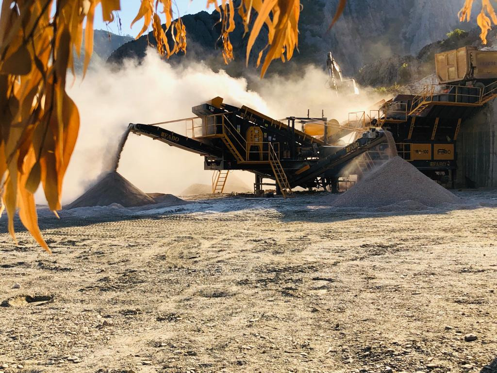 FABO Mobile crusher - 移动破碎机:图2 FABO Mobile crusher - 移动破碎机:图2