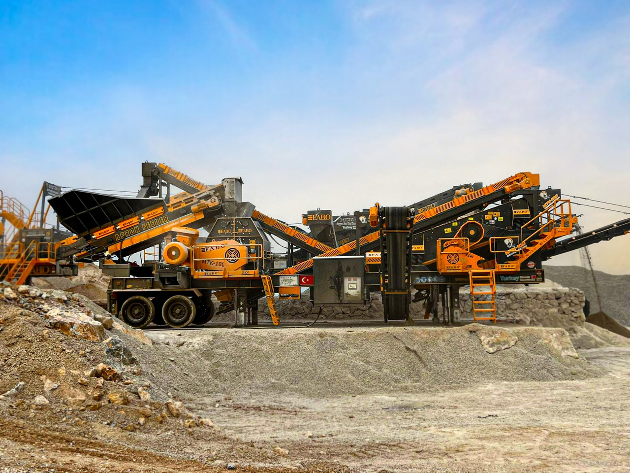 FABO Mobile crusher - 移动破碎机:图3 FABO Mobile crusher - 移动破碎机:图3