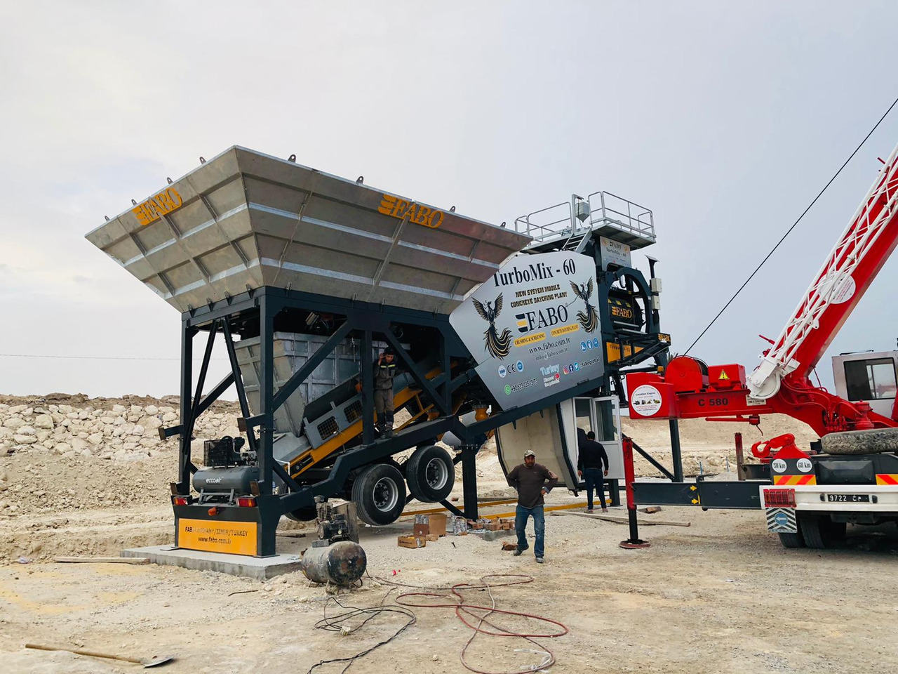 FABO mobile concrete batching plant - 混凝土厂:图3 FABO mobile concrete batching plant - 混凝土厂:图3
