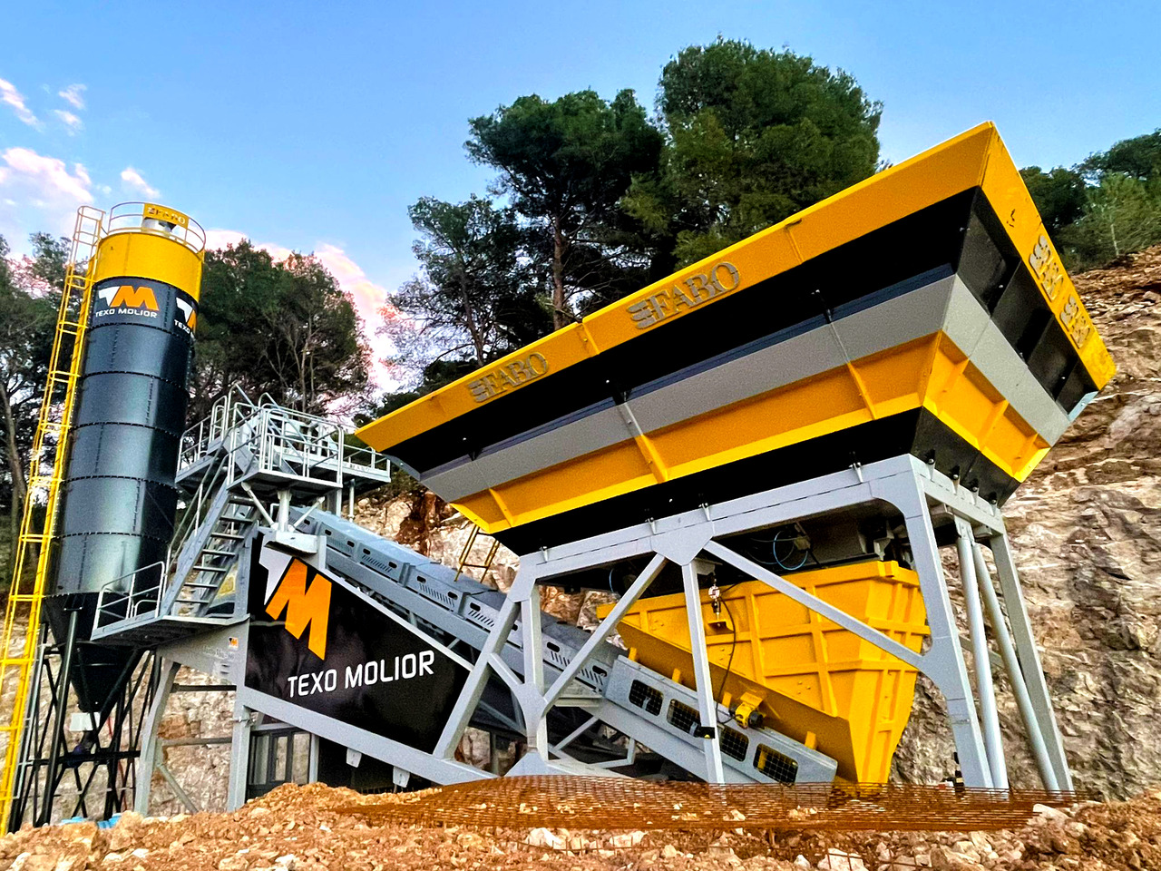 FABO mobile concrete batching plant - 混凝土厂:图4 FABO mobile concrete batching plant - 混凝土厂:图4