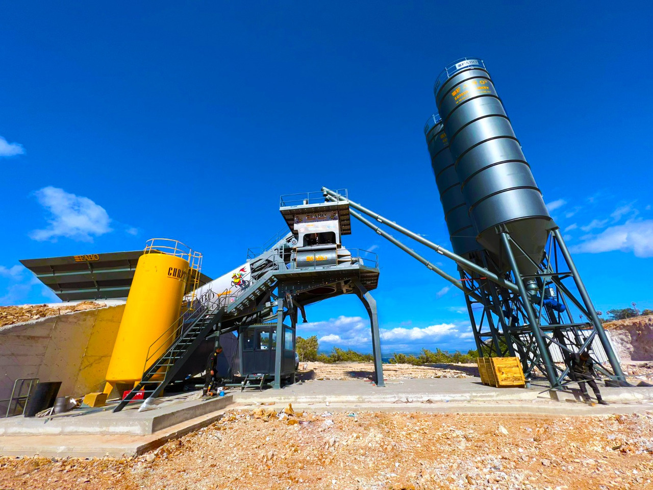 FABO mobile concrete batching plant - 混凝土厂:图3 FABO mobile concrete batching plant - 混凝土厂:图3