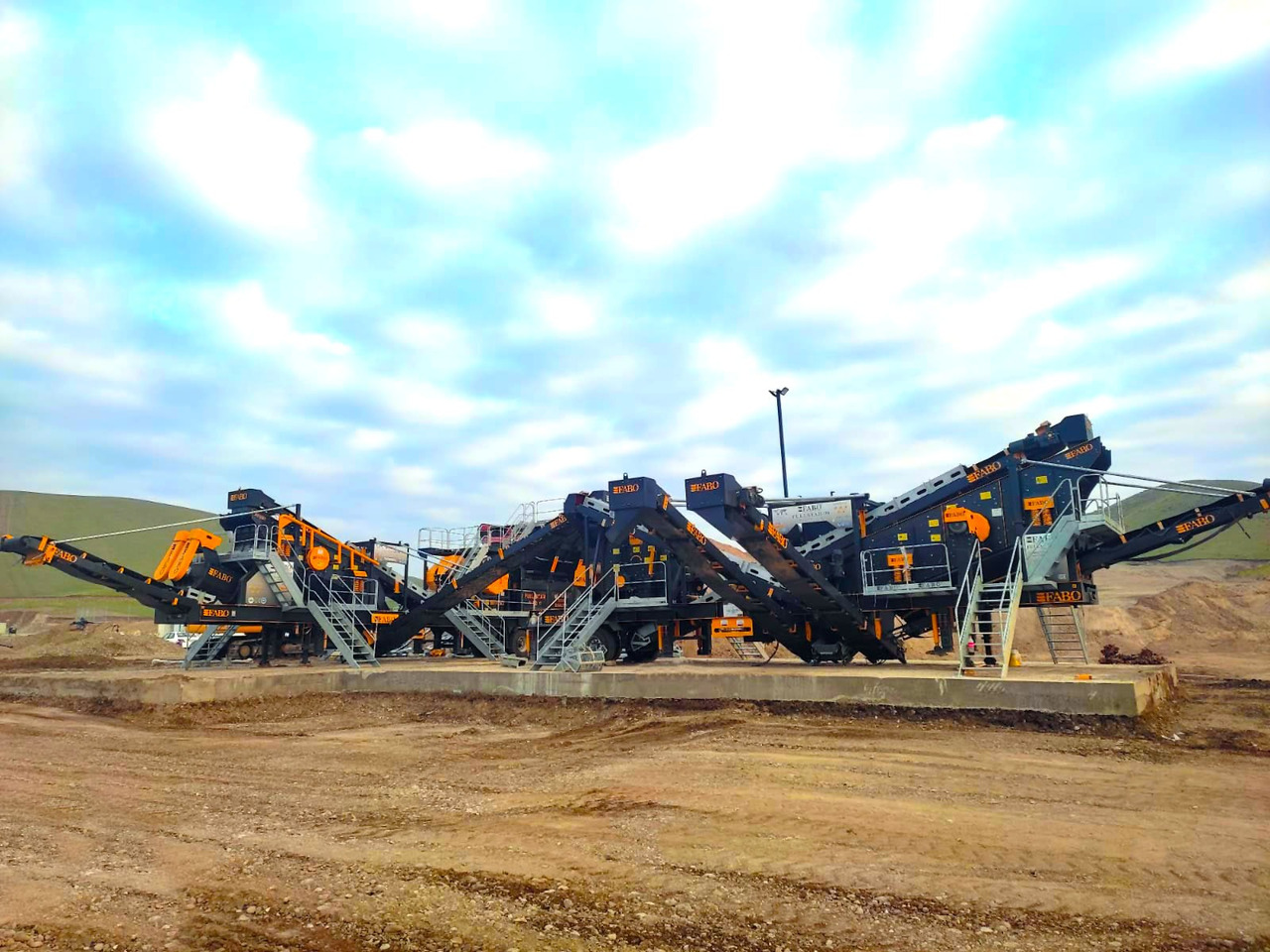 FABO mobile jaw crusher - 颚式破碎机:图5 FABO mobile jaw crusher - 颚式破碎机:图5