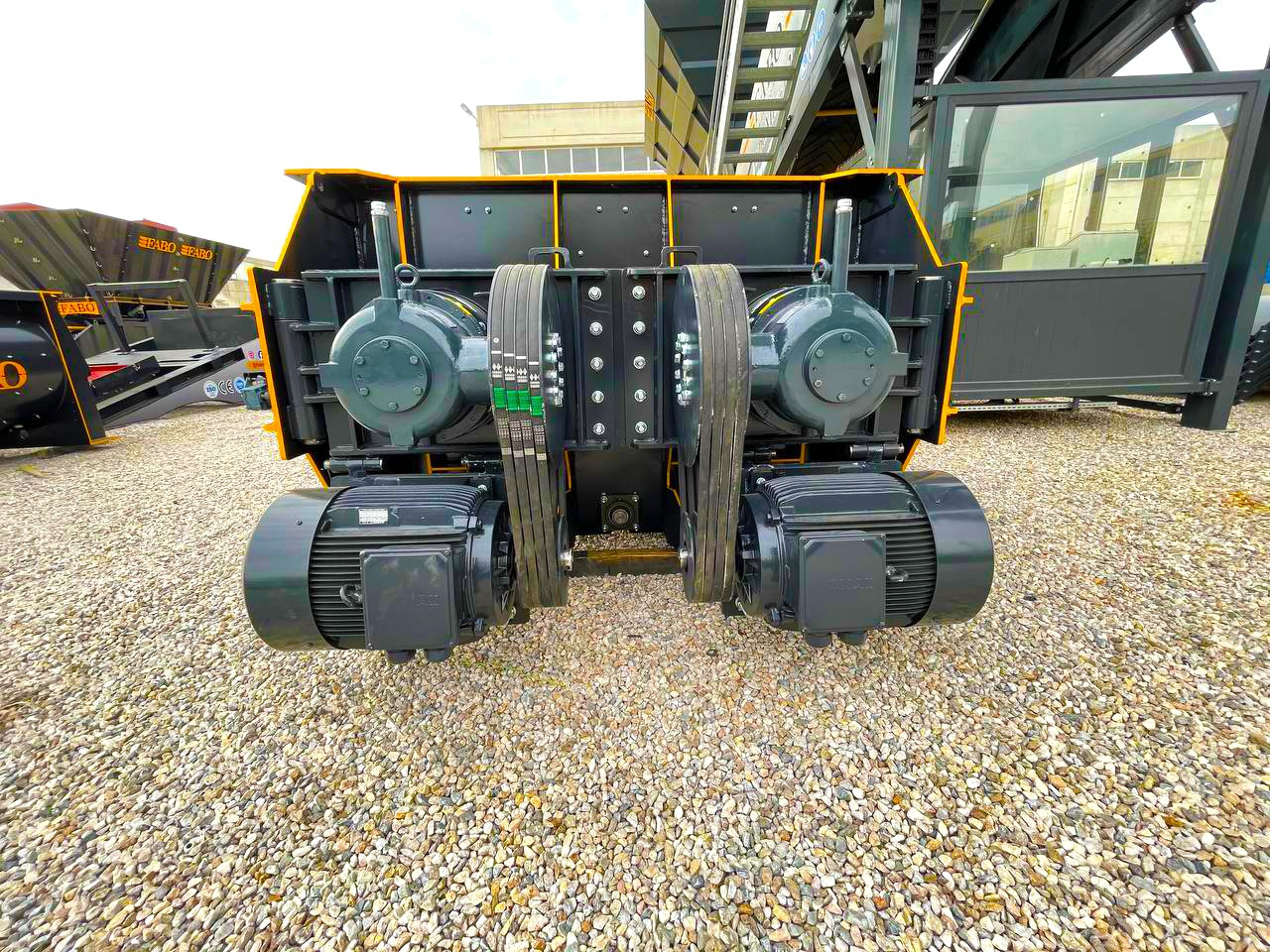FABO twin shaft mixer - 混凝土搅拌机:图3 FABO twin shaft mixer - 混凝土搅拌机:图3