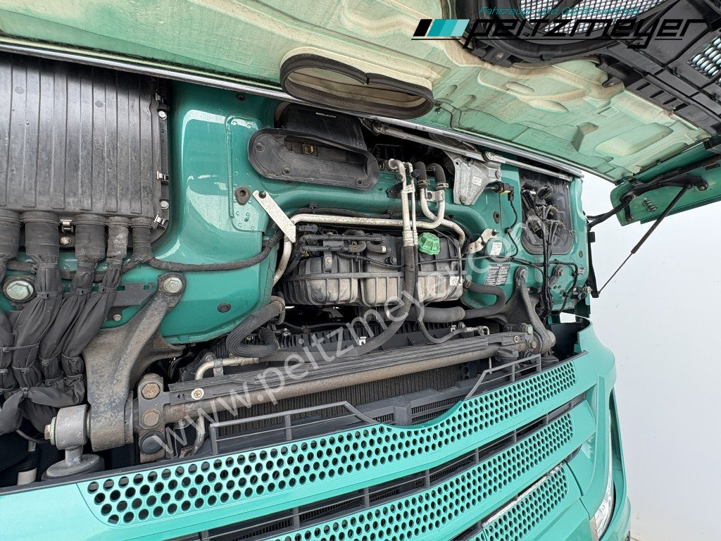 牵引车 MERCEDES-BENZ Actros 1852 LS, 6 Zyl. 15,6 l Hubraum Turbocompound:图30 牵引车 MERCEDES-BENZ Actros 1852 LS, 6 Zyl. 15,6 l Hubraum Turbocompound:图30