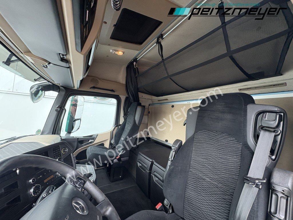 牵引车 MERCEDES-BENZ Actros 1852 LS, 6 Zyl. 15,6 l Hubraum Turbocompound:图24 牵引车 MERCEDES-BENZ Actros 1852 LS, 6 Zyl. 15,6 l Hubraum Turbocompound:图24