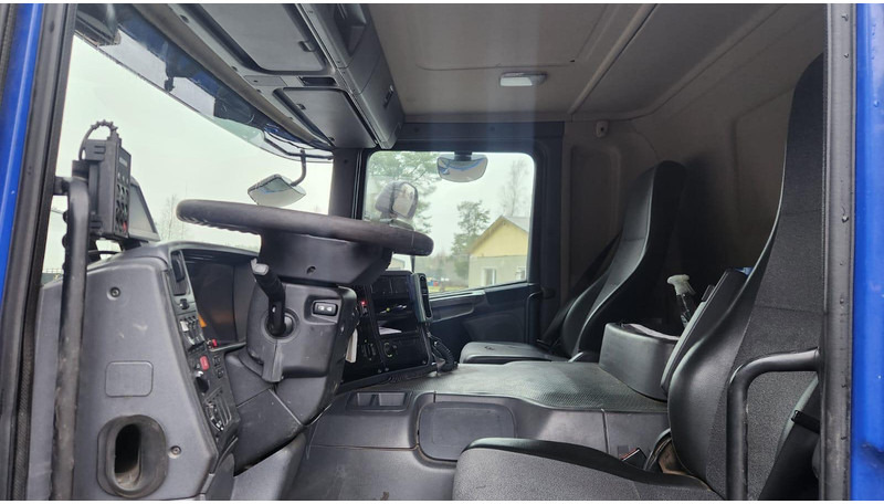 Scania P340 LB6X2HNA - 13m3 - 真空车:图5 Scania P340 LB6X2HNA - 13m3 - 真空车:图5