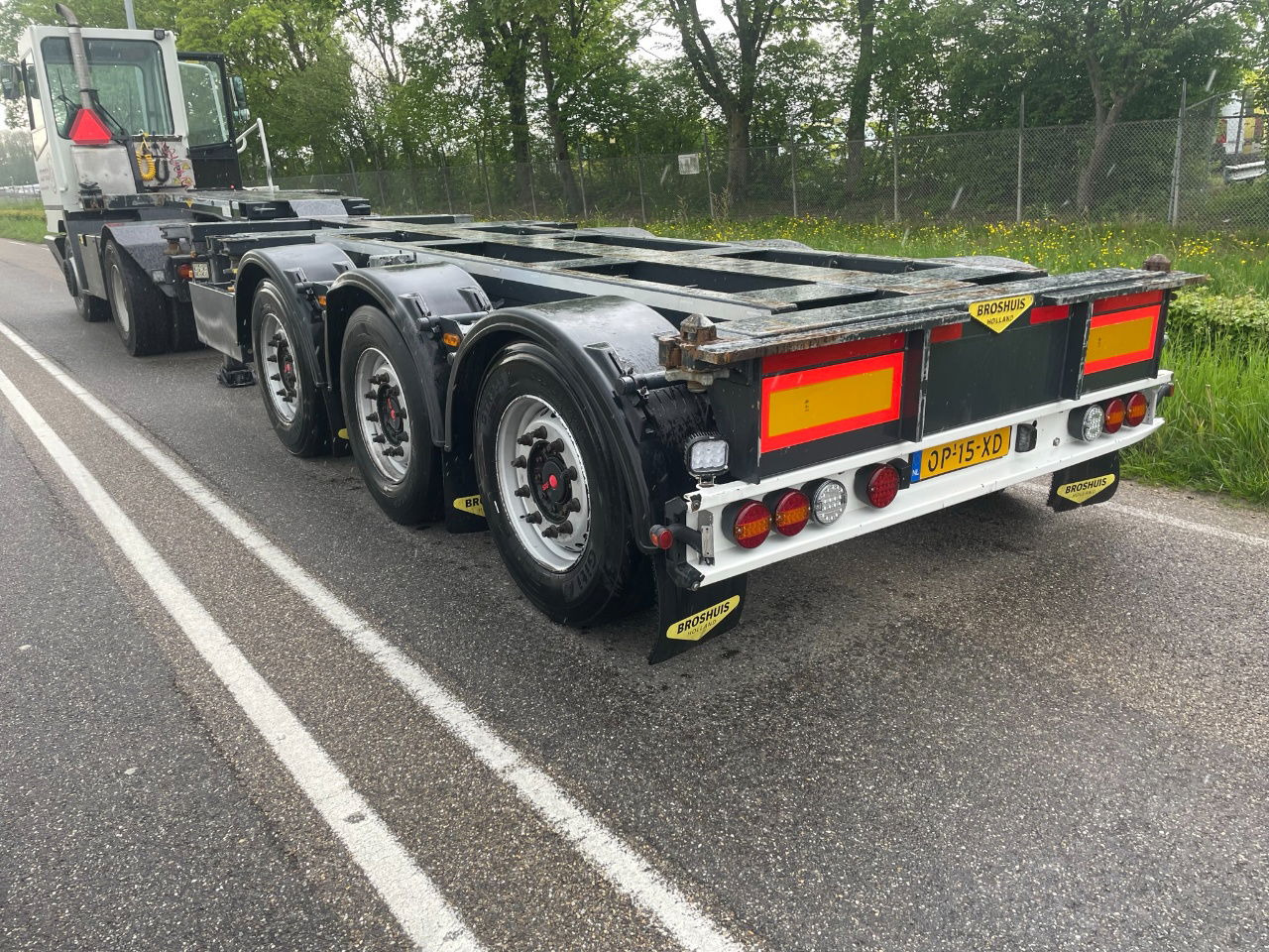 Broshuis Mfcc 20-30-40-45 FT HC / Disc brakes / Lifting axle / led / NL trailer/ - 集装箱运输车/ 可拆卸车身的半拖车:图3 Broshuis Mfcc 20-30-40-45 FT HC / Disc brakes / Lifting axle / led / NL trailer/ - 集装箱运输车/ 可拆卸车身的半拖车:图3