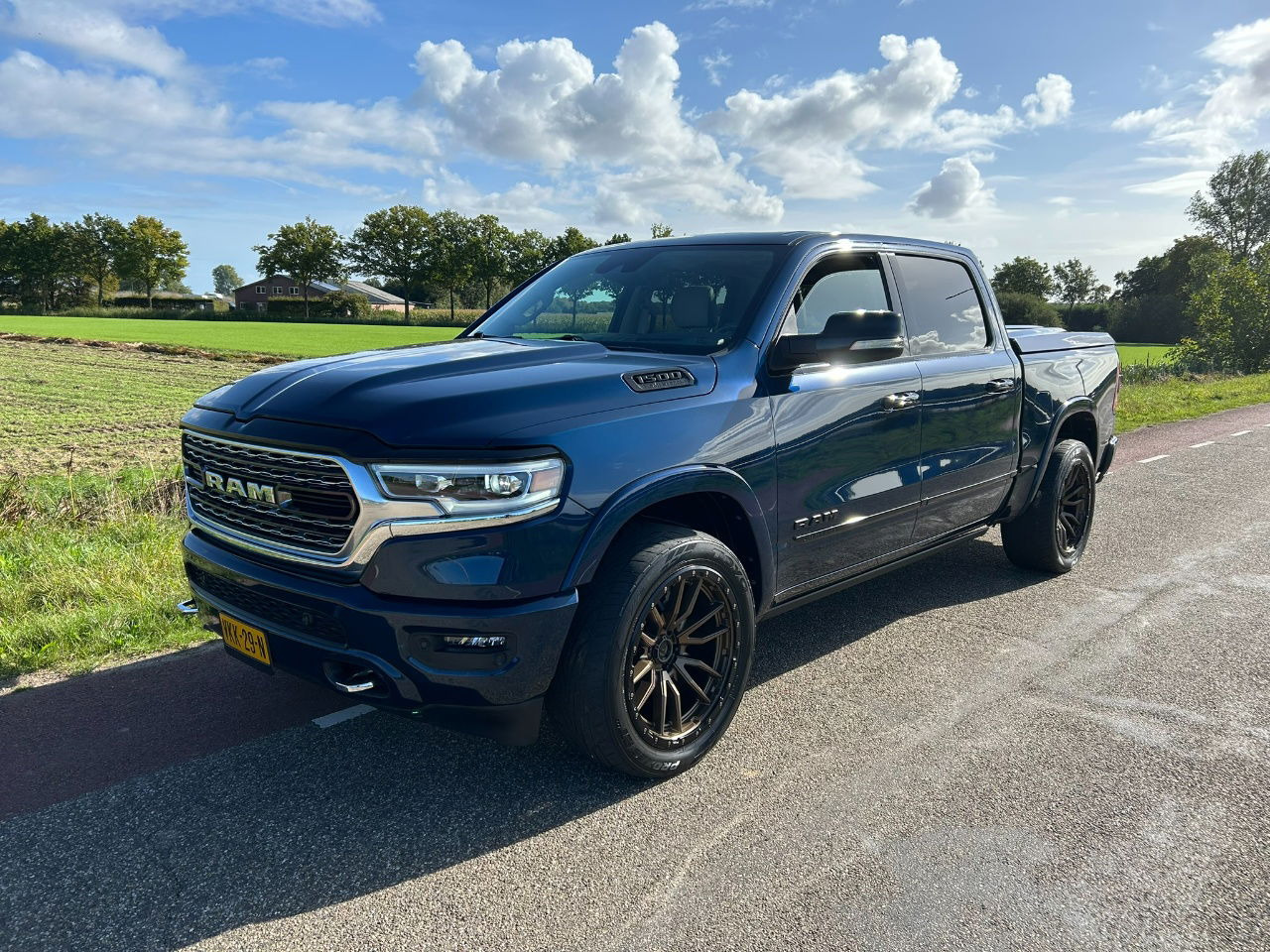 Dodge Ram Pick Up 1500 5.7 V8 4x4 Creb Cab Limeted Hemi Etorque - 皮卡车:图3 Dodge Ram Pick Up 1500 5.7 V8 4x4 Creb Cab Limeted Hemi Etorque - 皮卡车:图3
