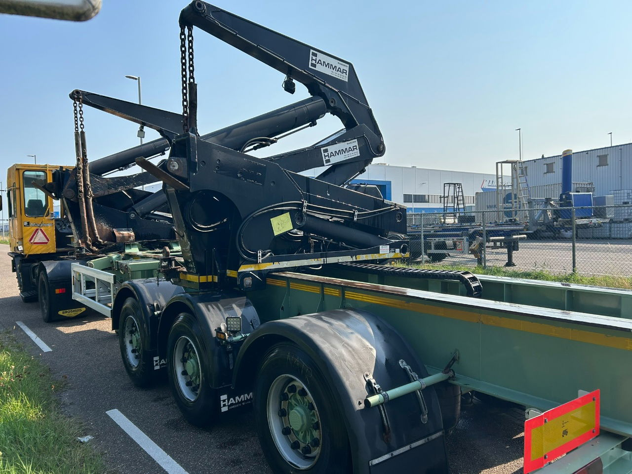 Hammar 195 HC / 20 ft, 2 x 20 ft 40 ft HC, power pack Diesel, Wireless controller 2 x, telescopic chassis - 集装箱运输车/ 可拆卸车身的半拖车:图3 Hammar 195 HC / 20 ft, 2 x 20 ft 40 ft HC, power pack Diesel, Wireless controller 2 x, telescopic chassis - 集装箱运输车/ 可拆卸车身的半拖车:图3