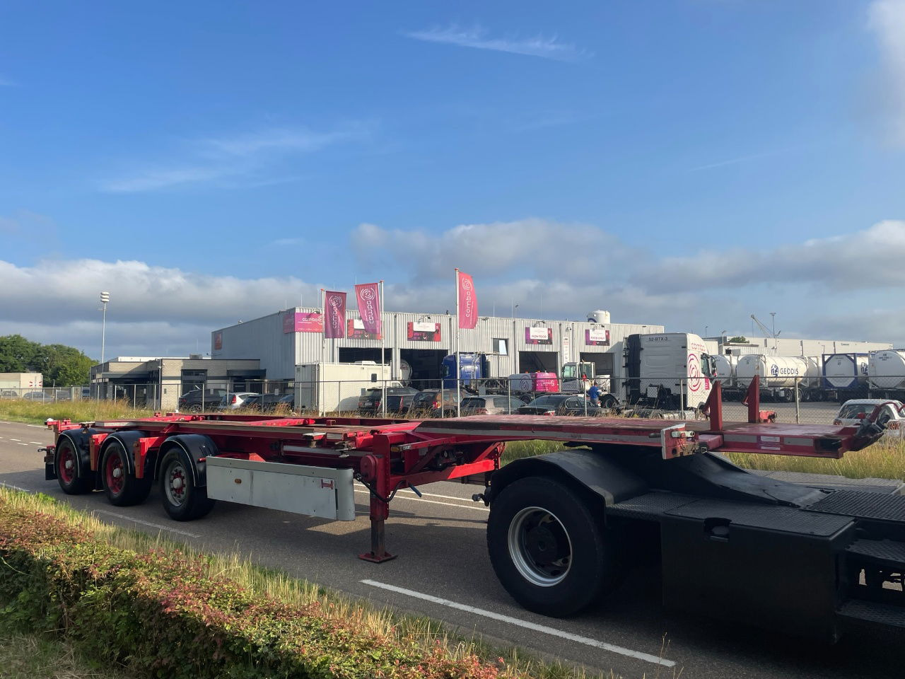 Renders ROC 16.27 CC X steering / Disc brakes /Lifting axle 20-30-40-45 FT HC - 集装箱运输车/ 可拆卸车身的半拖车:图5 Renders ROC 16.27 CC X steering / Disc brakes /Lifting axle 20-30-40-45 FT HC - 集装箱运输车/ 可拆卸车身的半拖车:图5