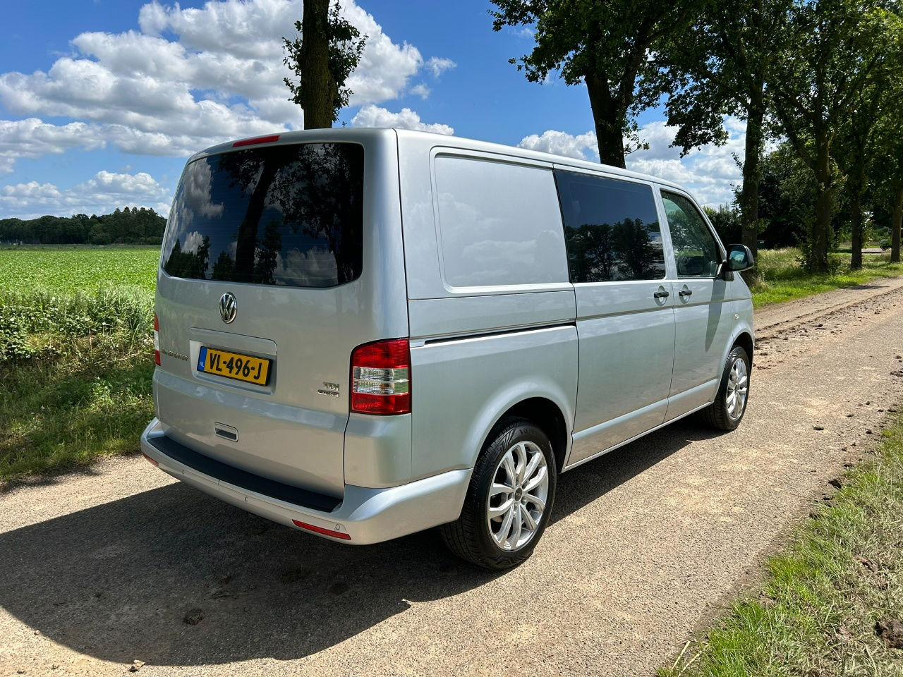 Volkswagen Transporter 2.0 TDI Bleumotion Technology L1 H1 114 PK apk 14-12-2024 Airco NL - 紧凑型面包车:图4 Volkswagen Transporter 2.0 TDI Bleumotion Technology L1 H1 114 PK apk 14-12-2024 Airco NL - 紧凑型面包车:图4
