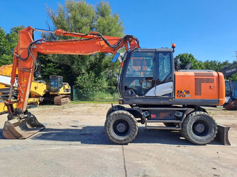 Hitachi ZX 170 W-5 B - 轮式挖掘机:图1 Hitachi ZX 170 W-5 B - 轮式挖掘机:图1