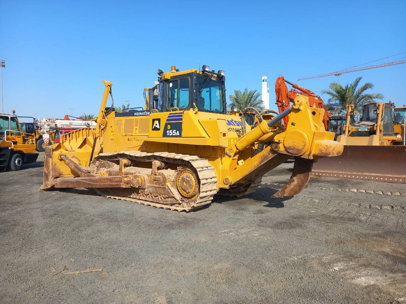 Komatsu D155A (4 pieces available - Abu Dhabi) - 推土机:图3 Komatsu D155A (4 pieces available - Abu Dhabi) - 推土机:图3