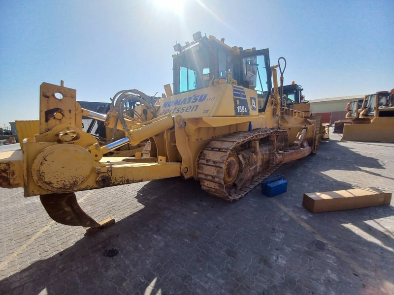 Komatsu D155A-6R (4 Pcs available in Abu Dhabi) - 推土机:图4 Komatsu D155A-6R (4 Pcs available in Abu Dhabi) - 推土机:图4