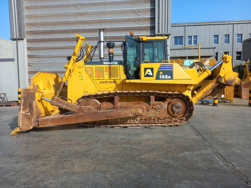 Komatsu D155A-6R - 推土机:图1 Komatsu D155A-6R - 推土机:图1