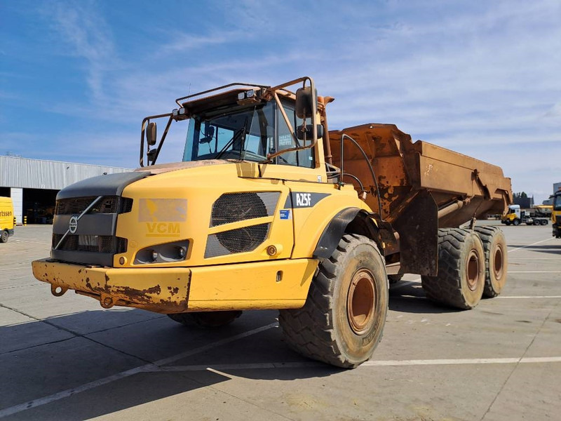 Volvo A25F - 铰接式自卸车:图1 Volvo A25F - 铰接式自卸车:图1