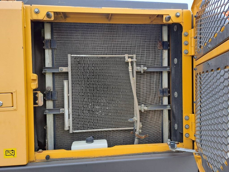 履带式挖掘机 Volvo EC 220 EL (New Undercarriage):图17 履带式挖掘机 Volvo EC 220 EL (New Undercarriage):图17