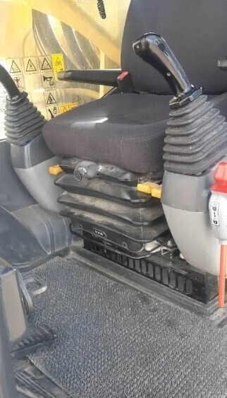 Komatsu PC800 LC8 - 履带式挖掘机:图5 Komatsu PC800 LC8 - 履带式挖掘机:图5