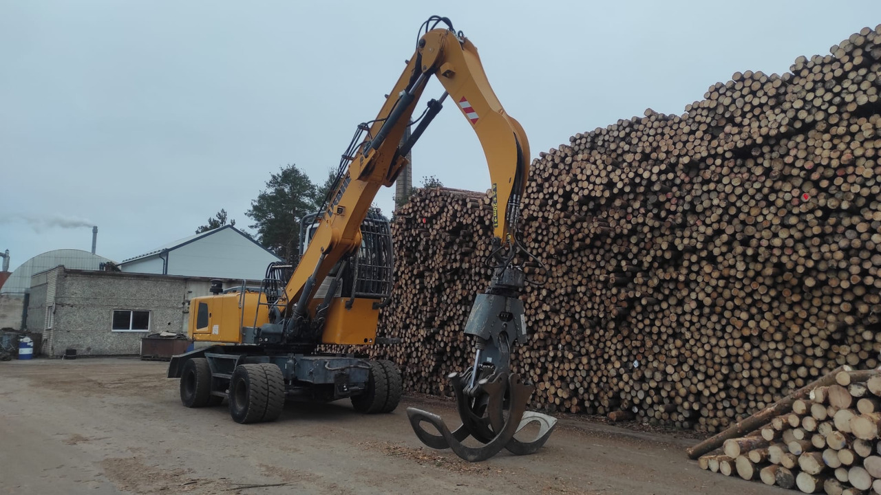 LIEBHERR LH 35 M Litronic - 垃圾/ 工业叉装车:图4 LIEBHERR LH 35 M Litronic - 垃圾/ 工业叉装车:图4