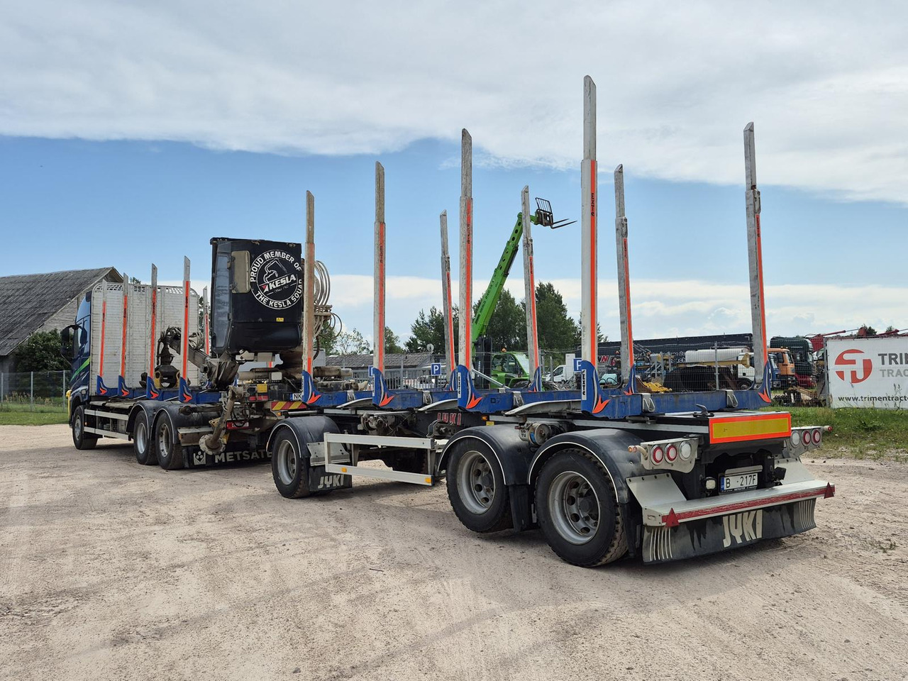 VOLVO FH500 JYKI V31 Kesla - 木材运输车:图4 VOLVO FH500 JYKI V31 Kesla - 木材运输车:图4