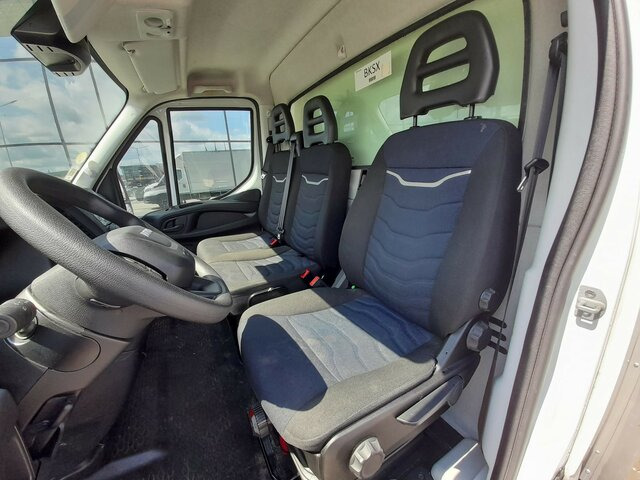 IVECO Daily 35C16H 3.0 KASTEN+LIFT+TEMPOMAT+DAB+KLIMA... - 无侧窗厢式货车:图5 IVECO Daily 35C16H 3.0 KASTEN+LIFT+TEMPOMAT+DAB+KLIMA... - 无侧窗厢式货车:图5
