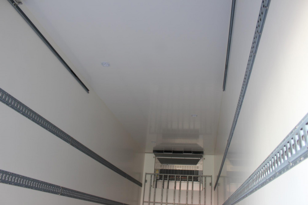 Chereau 1-Achs City Trailer CV 1550 Strom Neuwertig - 冷藏半拖车:图2 Chereau 1-Achs City Trailer CV 1550 Strom Neuwertig - 冷藏半拖车:图2