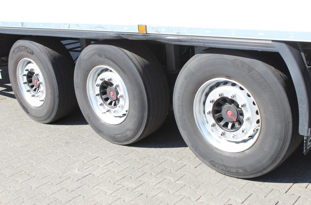 冷藏半拖车 Chereau TK SLXi 300  Doppelstock  FRC06.26   SAF:图6 冷藏半拖车 Chereau TK SLXi 300  Doppelstock  FRC06.26   SAF:图6