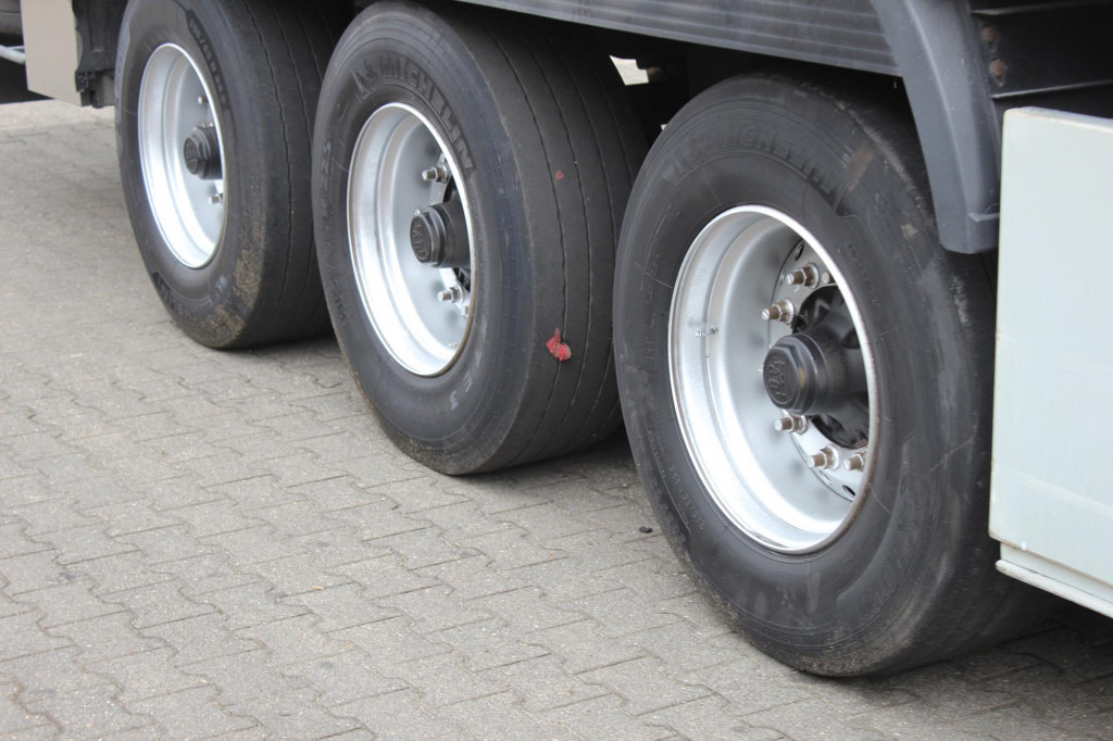 Chereau TK SLXi Spectrum Bi-Multi-Temp. TW FRC 26 - 冷藏半拖车:图4 Chereau TK SLXi Spectrum Bi-Multi-Temp. TW FRC 26 - 冷藏半拖车:图4