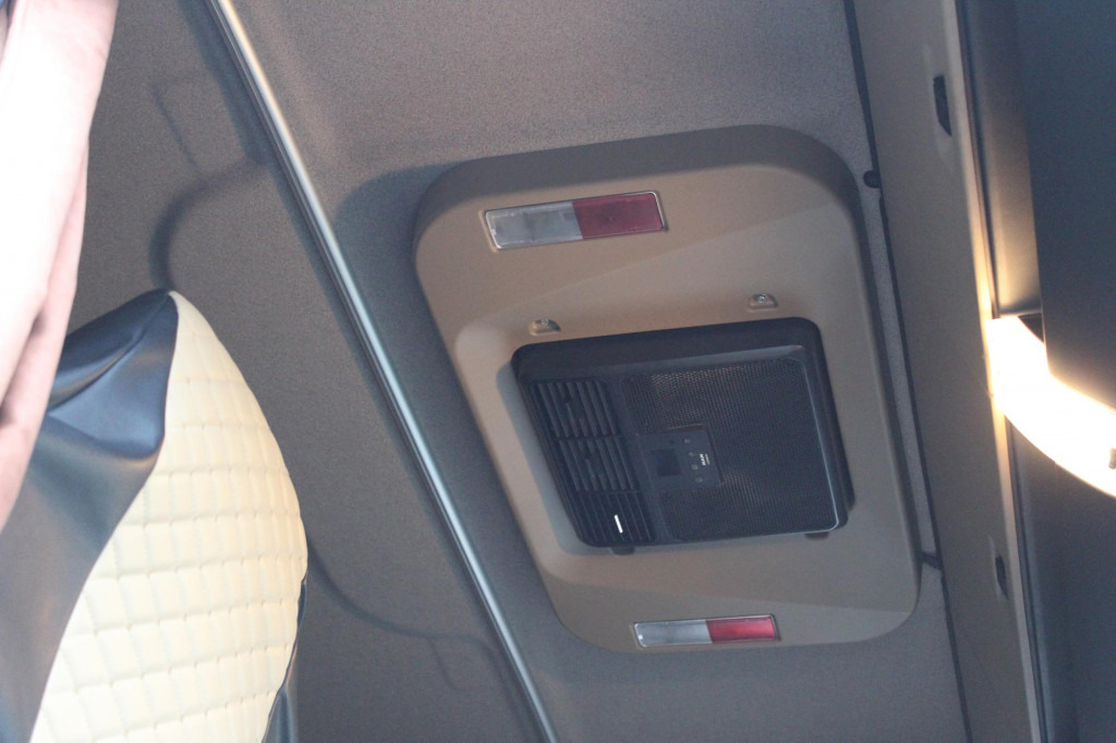 MAN TGX 510 XL Retarder Alufelgen Standklima 2 Tank - 牵引车:图4 MAN TGX 510 XL Retarder Alufelgen Standklima 2 Tank - 牵引车:图4