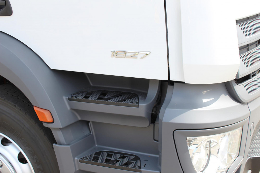 Mercedes-Benz Antos 1827 E6 CS 1050 LBW Seitentur - 冷藏车:图5 Mercedes-Benz Antos 1827 E6 CS 1050 LBW Seitentur - 冷藏车:图5