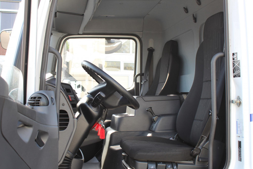 Mercedes-Benz Atego 1221 E6 Koffer Klima LDW Schalter LBW - 卡车:图5 Mercedes-Benz Atego 1221 E6 Koffer Klima LDW Schalter LBW - 卡车:图5