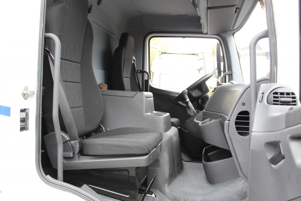 Mercedes-Benz Atego 818 E6 Koffer Klima LDW Schalter LBW - 卡车:图4 Mercedes-Benz Atego 818 E6 Koffer Klima LDW Schalter LBW - 卡车:图4
