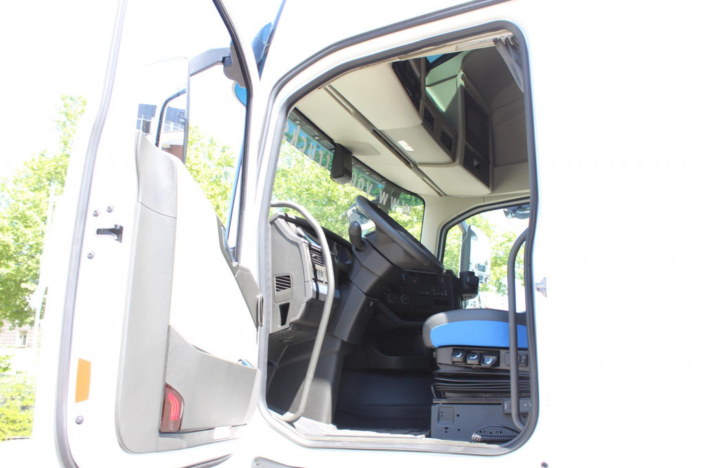 Volvo FH 500 Globe XL I-Park Cool Navi Miete-Rent! - 牵引车:图2 Volvo FH 500 Globe XL I-Park Cool Navi Miete-Rent! - 牵引车:图2