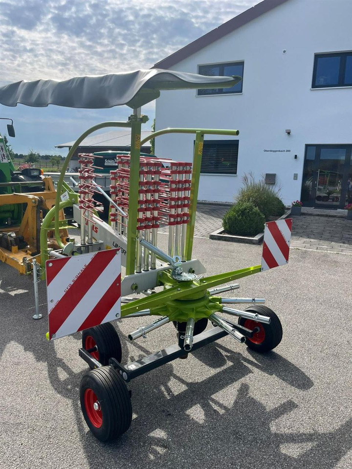 CLAAS Liner 370 Tandem / NEU und UNBENUTZT / Baujahr 202 - 翻草机/ 搂草机:图4 CLAAS Liner 370 Tandem / NEU und UNBENUTZT / Baujahr 202 - 翻草机/ 搂草机:图4