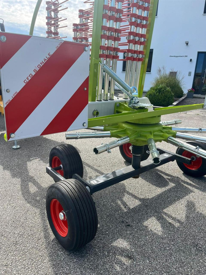 CLAAS Liner 370 Tandem / NEU und UNBENUTZT / Baujahr 202 - 翻草机/ 搂草机:图5 CLAAS Liner 370 Tandem / NEU und UNBENUTZT / Baujahr 202 - 翻草机/ 搂草机:图5