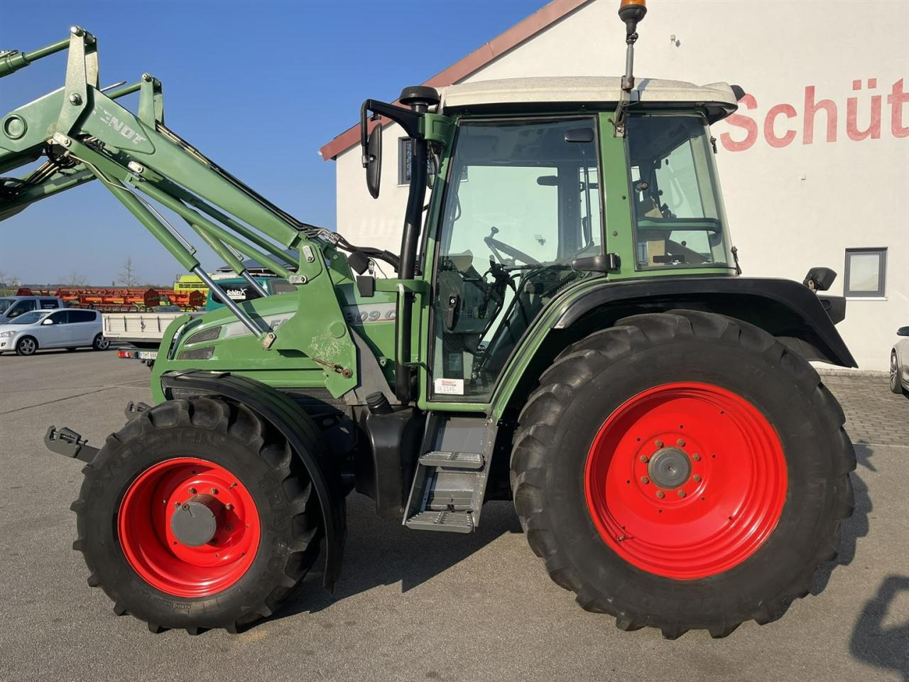 Fendt 309 Ci mit FL, Fh, Bj. 2005 - 拖拉机:图3 Fendt 309 Ci mit FL, Fh, Bj. 2005 - 拖拉机:图3