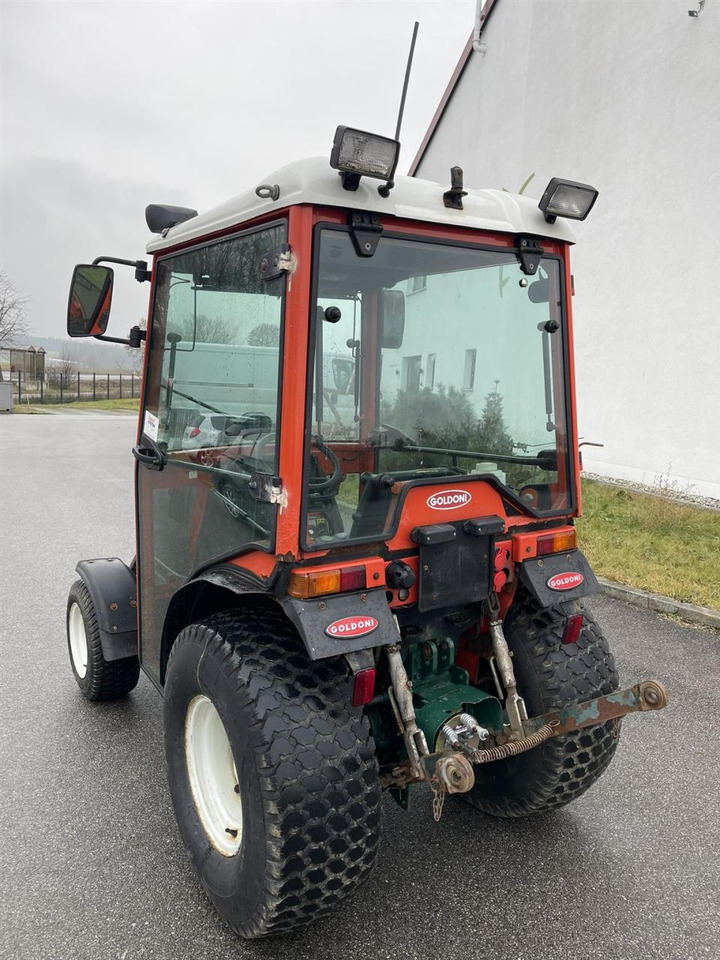 Goldoni IDEA 30HST Goldoni, Rasenmäher und Mulcher, Kabine, Frontkraftheber, Heckhubwerkanhängung - 拖拉机:图3 Goldoni IDEA 30HST Goldoni, Rasenmäher und Mulcher, Kabine, Frontkraftheber, Heckhubwerkanhängung - 拖拉机:图3