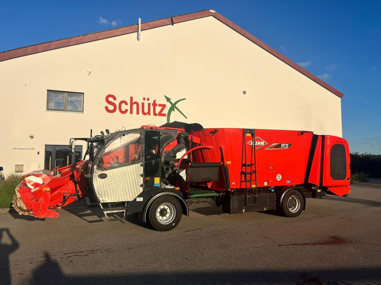 Kuhn 14.2 CS / Futtermischwagen / 2 Schnecken - 饲料搅拌车:图1 Kuhn 14.2 CS / Futtermischwagen / 2 Schnecken - 饲料搅拌车:图1