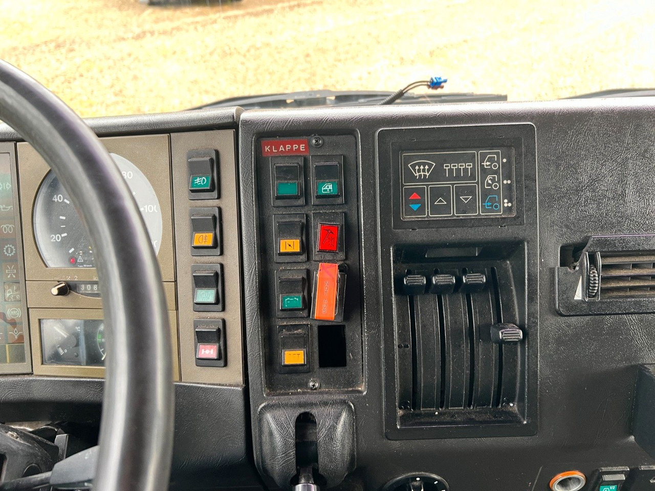 MAN 14.272 Schwenkwand / Schadstoffmobil MAN 14.272 Schwenkwand / Schadstoffmobil 租赁 MAN 14.272 Schwenkwand / Schadstoffmobil MAN 14.272 Schwenkwand / Schadstoffmobil：图14