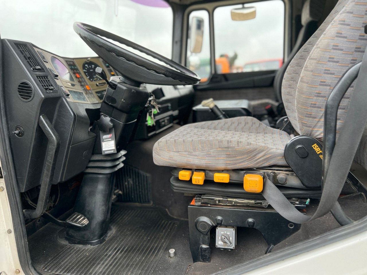 MAN 14.272 Schwenkwand / Schadstoffmobil MAN 14.272 Schwenkwand / Schadstoffmobil 租赁 MAN 14.272 Schwenkwand / Schadstoffmobil MAN 14.272 Schwenkwand / Schadstoffmobil：图7