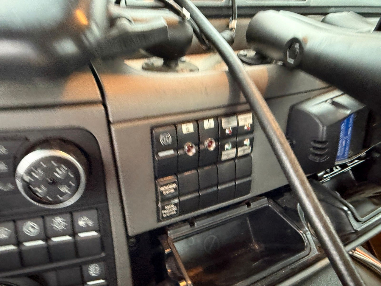 MAN TGS 33.400 6x6 Blattfederung Original 120500 km 租赁 MAN TGS 33.400 6x6 Blattfederung Original 120500 km:图23 MAN TGS 33.400 6x6 Blattfederung Original 120500 km 租赁 MAN TGS 33.400 6x6 Blattfederung Original 120500 km:图23