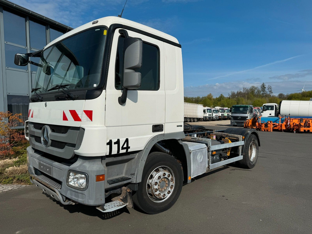 Mercedes-Benz Actros 1832 MP 3 Mercedes-Benz Actros 1832 MP 3 - 驾驶室底盘卡车:图1 Mercedes-Benz Actros 1832 MP 3 Mercedes-Benz Actros 1832 MP 3 - 驾驶室底盘卡车:图1