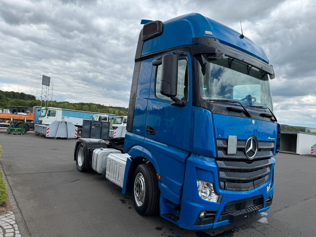 Mercedes-Benz Actros 1845 SZM Kipphydraulik, Retarder, Klima 租赁 Mercedes-Benz Actros 1845 SZM Kipphydraulik, Retarder, Klima：图15