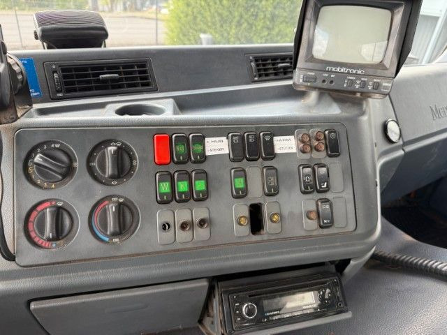 Mercedes-Benz Actros 2031 4x4 Hydraulik + Wechselsystem - 驾驶室底盘卡车:图5 Mercedes-Benz Actros 2031 4x4 Hydraulik + Wechselsystem - 驾驶室底盘卡车:图5