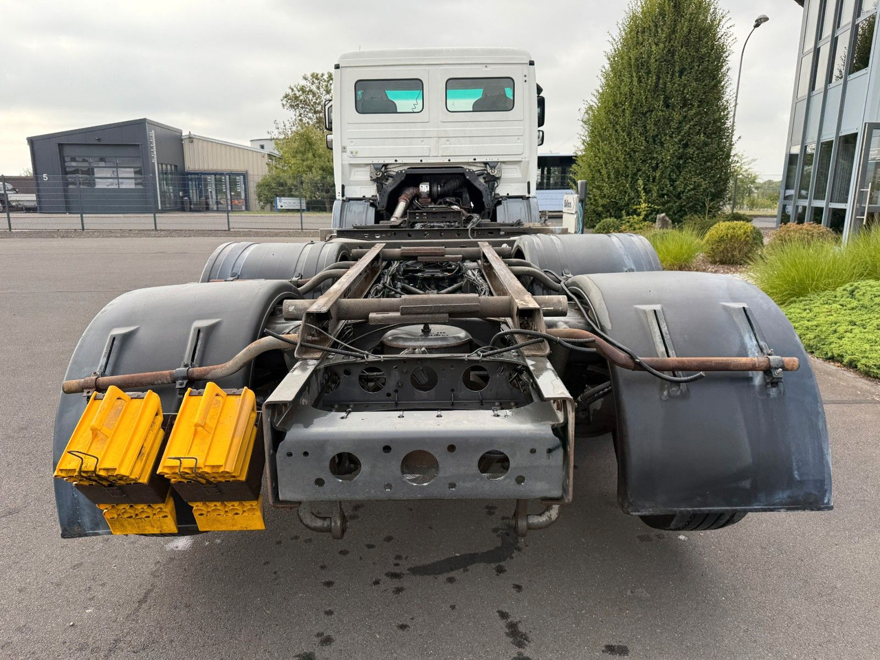 Mercedes-Benz Actros 2532 MP 3 Fahrgestell - 驾驶室底盘卡车:图4 Mercedes-Benz Actros 2532 MP 3 Fahrgestell - 驾驶室底盘卡车:图4