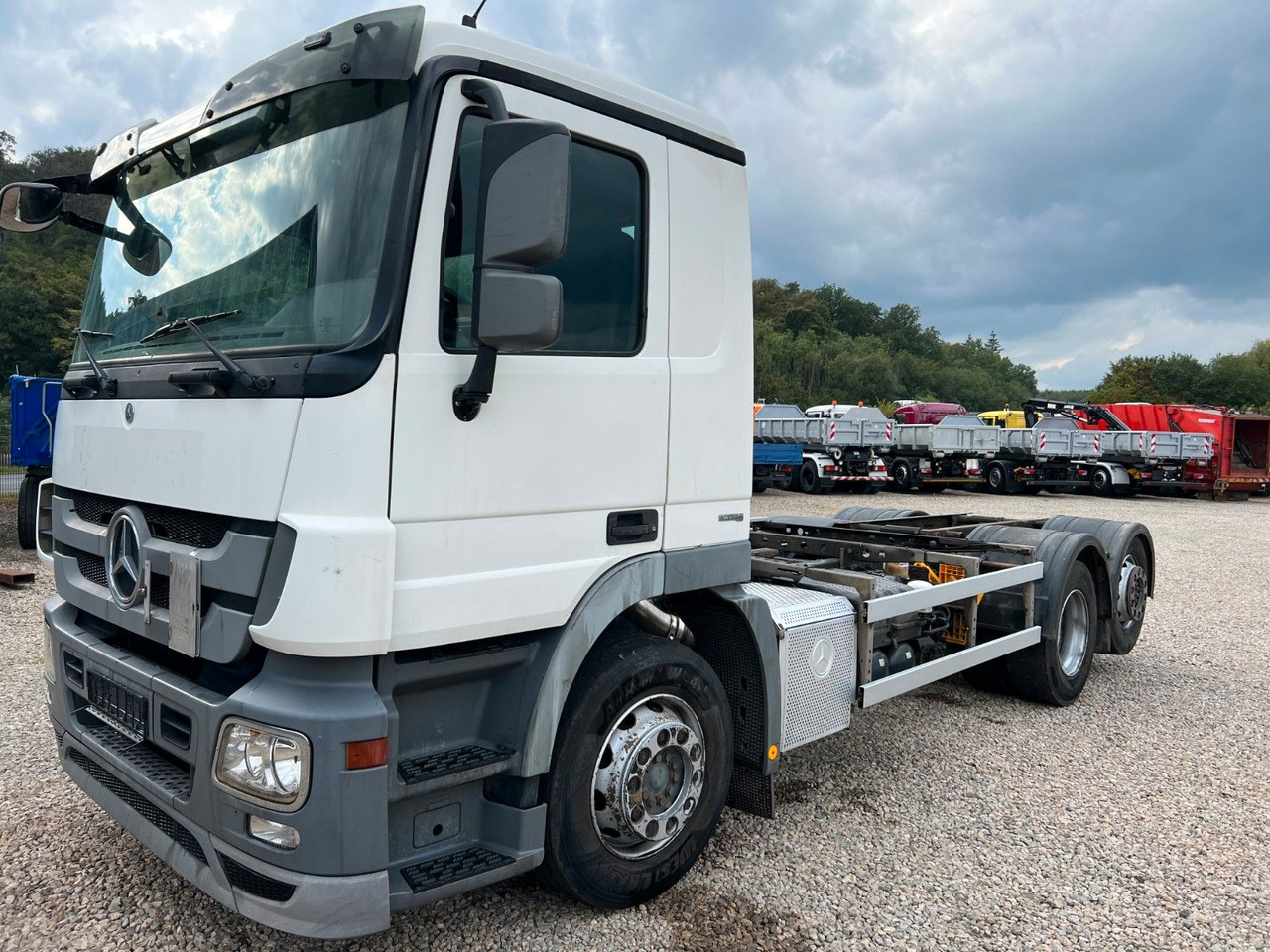 Mercedes-Benz Actros MP 3 2532 6x2 Euro 5 - 驾驶室底盘卡车:图1 Mercedes-Benz Actros MP 3 2532 6x2 Euro 5 - 驾驶室底盘卡车:图1