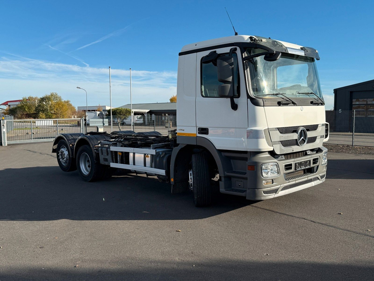 Mercedes-Benz Actros MP 3 2532 6x2 Euro 5 - 驾驶室底盘卡车:图3 Mercedes-Benz Actros MP 3 2532 6x2 Euro 5 - 驾驶室底盘卡车:图3