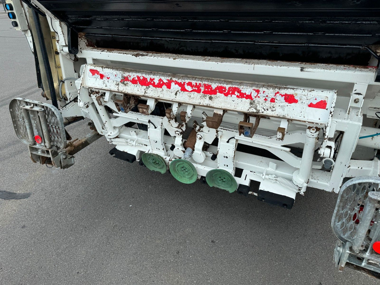 Mercedes-Benz Antos 2533 6x2 Gesink GPM III V 23H25 Kombisch. Mercedes-Benz Antos 2533 6x2 Gesink GPM III V 23H25 Kombisch. 租赁 Mercedes-Benz Antos 2533 6x2 Gesink GPM III V 23H25 Kombisch. Mercedes-Benz Antos 2533 6x2 Gesink GPM III V 23H25 Kombisch.：图7